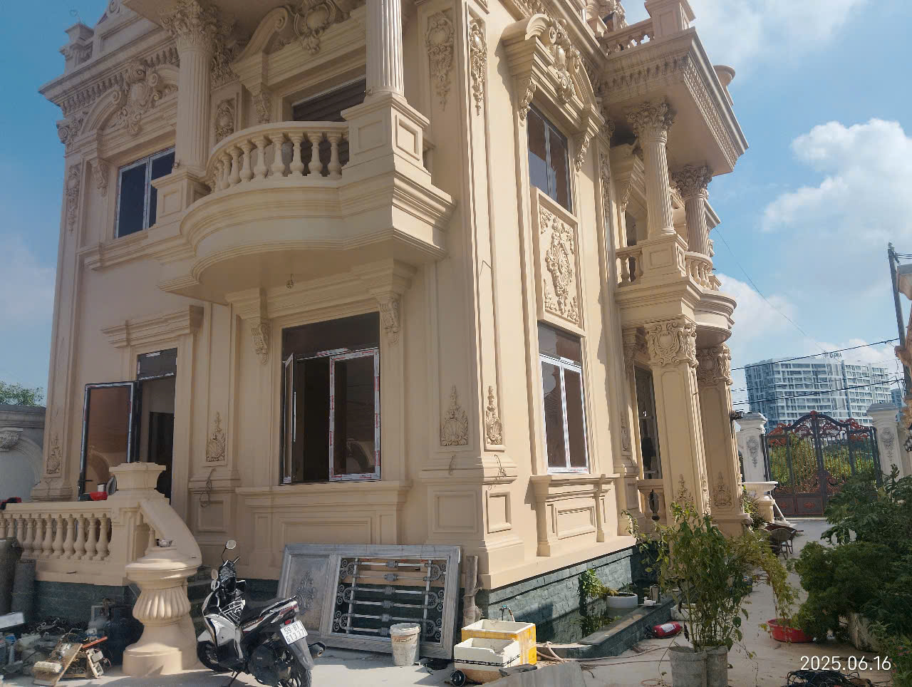 Bán biệt thự Đại Học Bách Khoa Quận 9