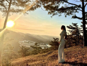 Ở Di Linh, người ta không đo đất bằng mét vuông… Người ta đo bằng độ sâu của bình yên,