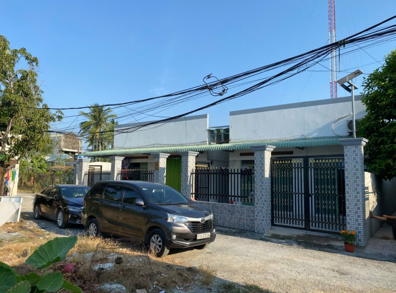 Bán nhà Long Phước Quận 9: (S: 750,5m2 có căn nhà cấp 4 kèm dãy trọ 15 phòng)