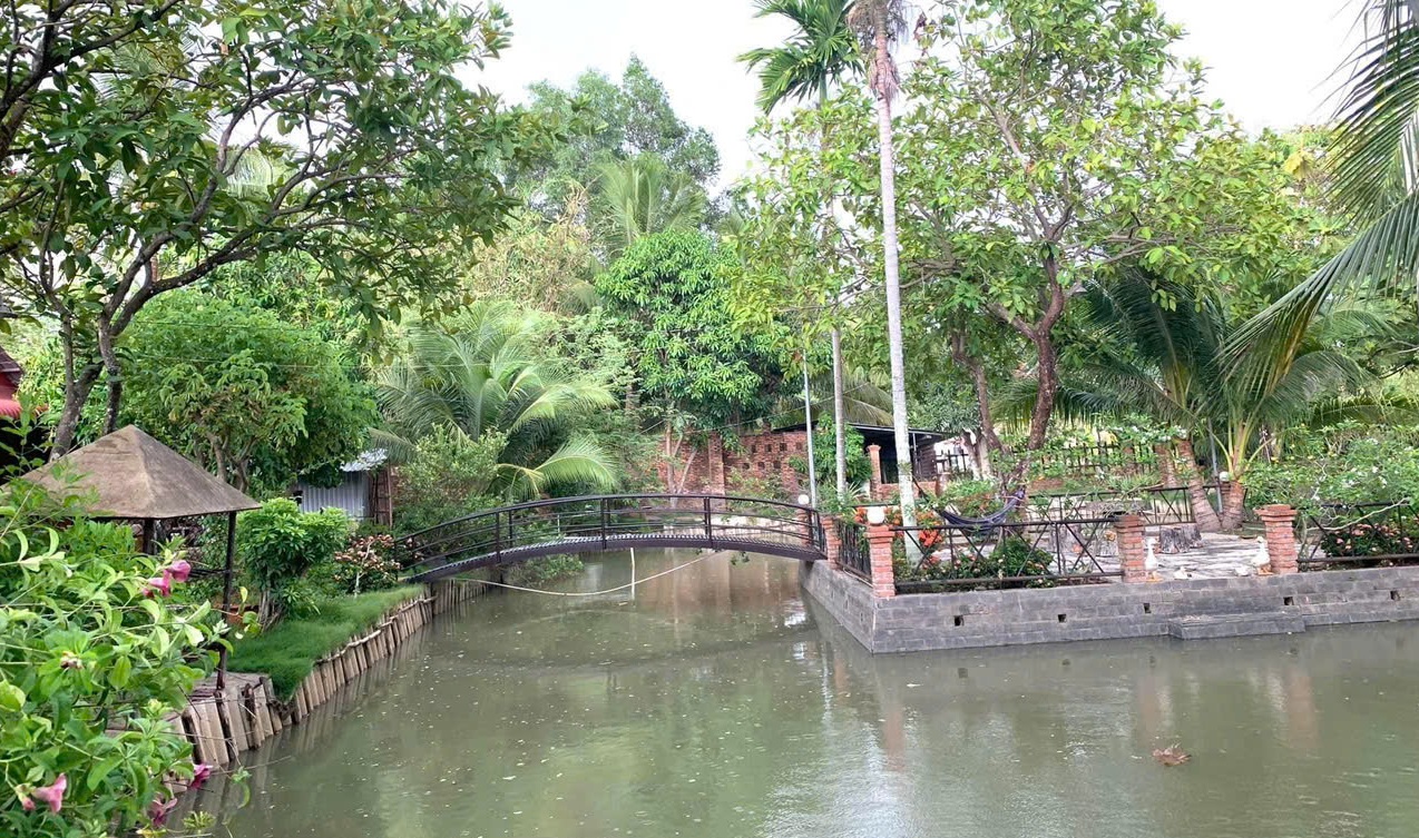 Bán 4747m2 có 240m2 thổ cư đường 4 Long Phước Quận 9