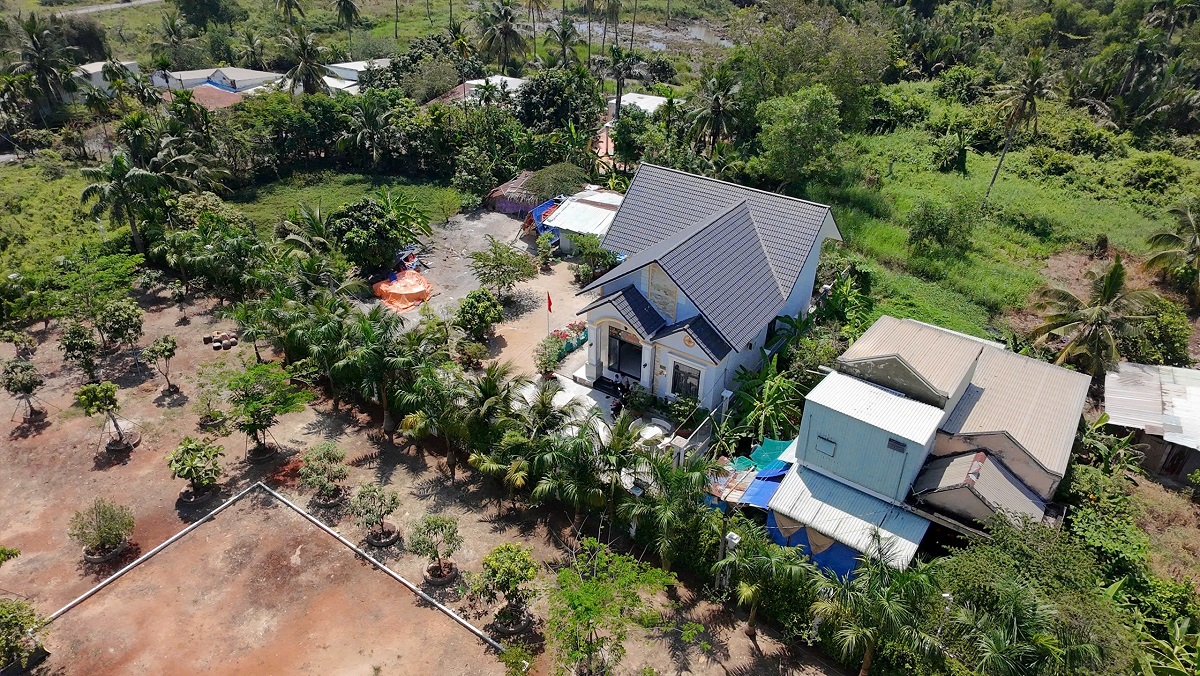 Bán nhà mặt tiền đường Long Phước Quận 9 diện tích 1600m2